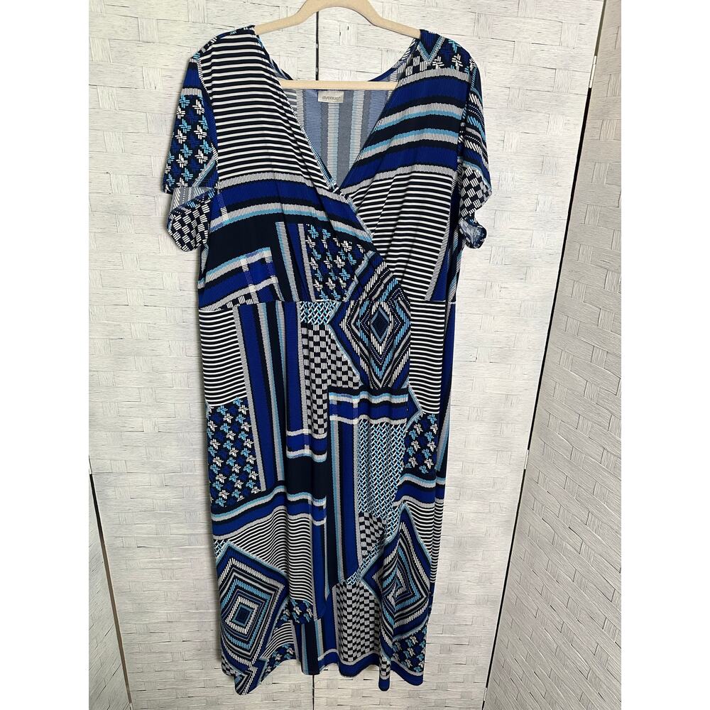 Avenue women's rap dress V-neck, short sleeve blue black bohemian maxi plus size